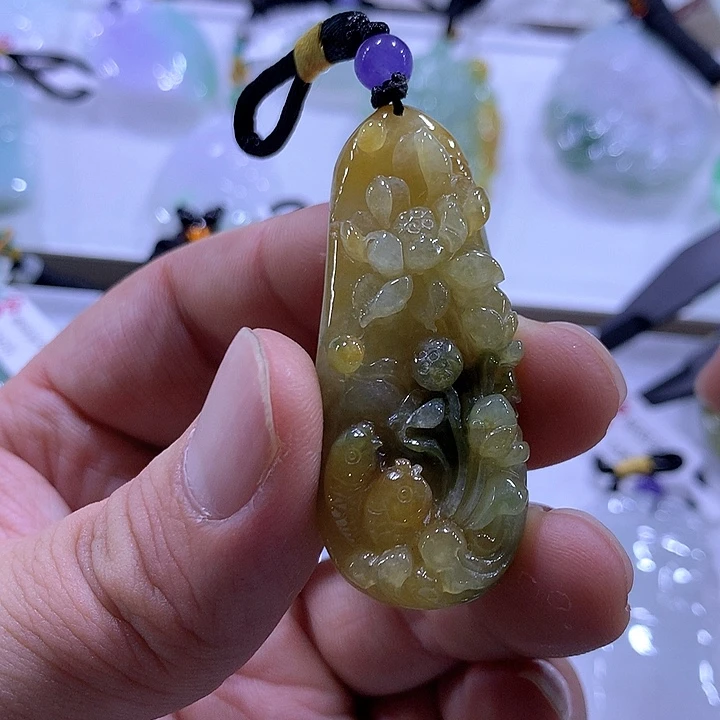 翡翠颈饰未镶嵌天然翡翠A货吊坠