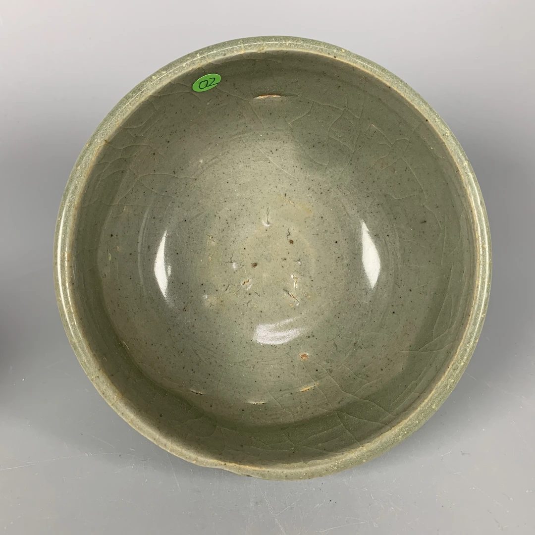 022031622 明早期 翠青釉碗 xz 云南省文物总店