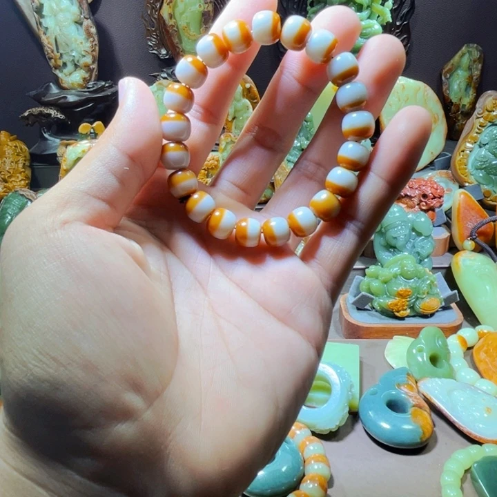 透闪石质玉未镶嵌珠宝奇石