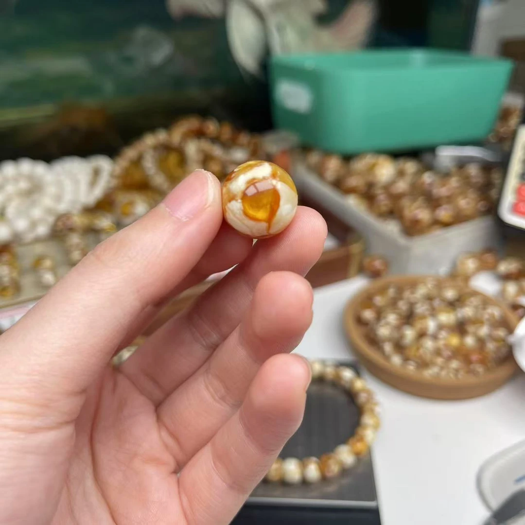 沁色蜜蜡白花圆珠一物一图尺寸16.1mm搭配手串好看1082号
