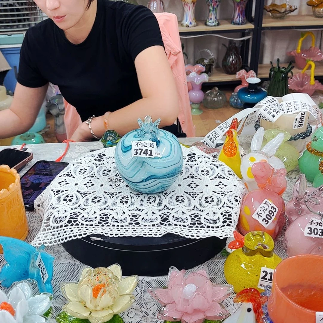 3741 家悦琉璃工艺品不完美