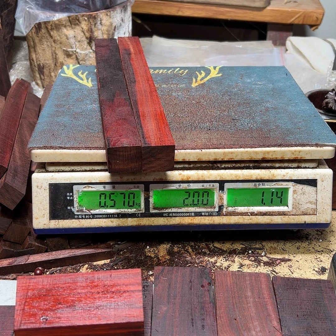 古***鐘檀香紫檀（小叶紫檀）