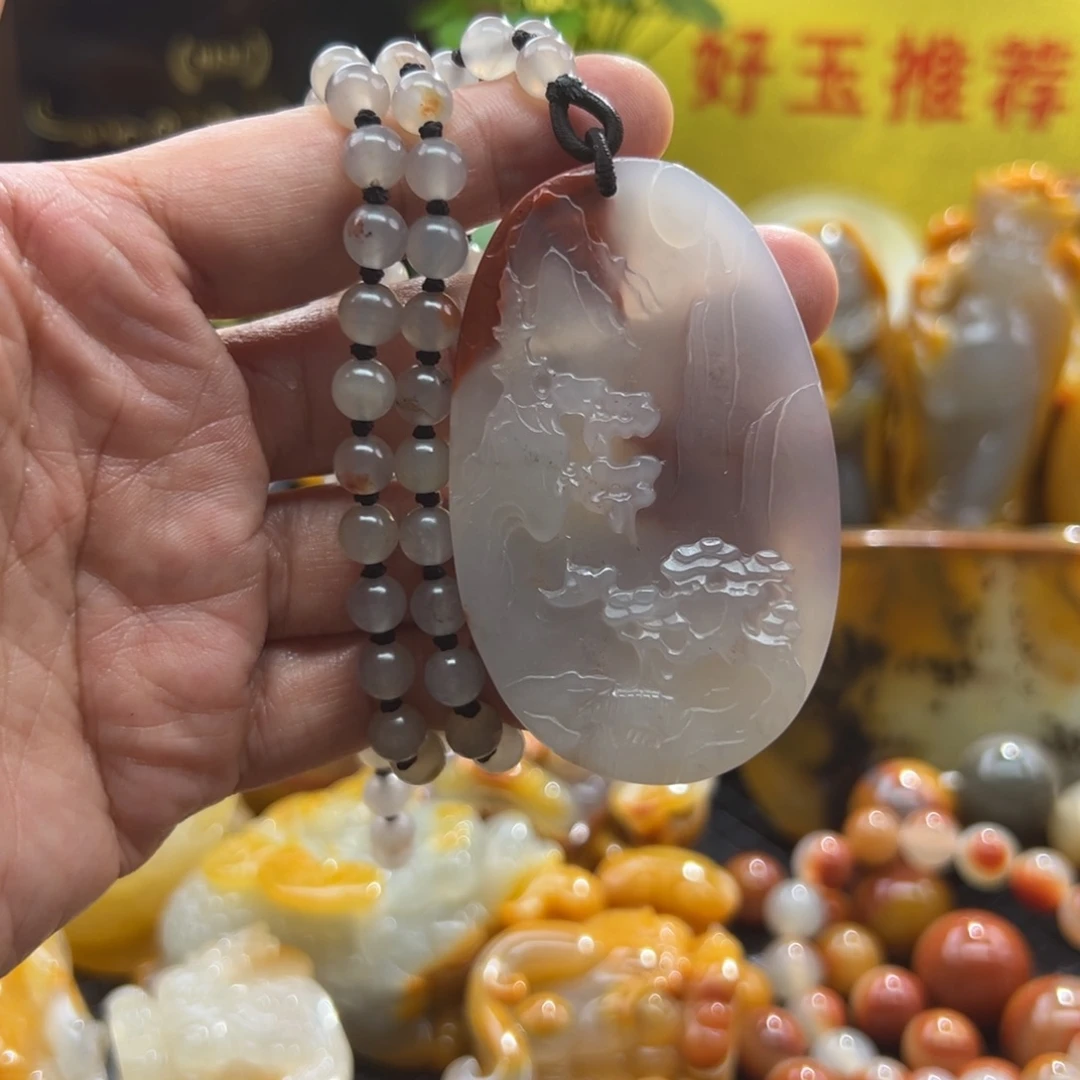 石英质玉未镶嵌颈饰