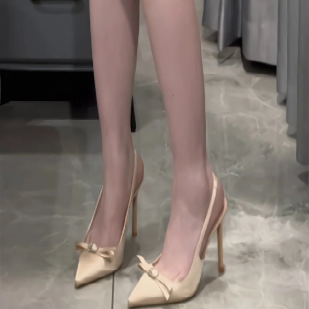 2024年晚晚风纯色包凉鞋细跟空凉鞋名媛气质包一字扣拖鞋女鞋外穿