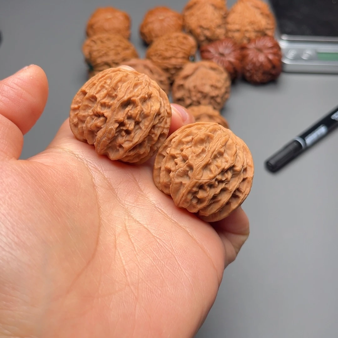 文玩核桃吊坠38尺苹果园