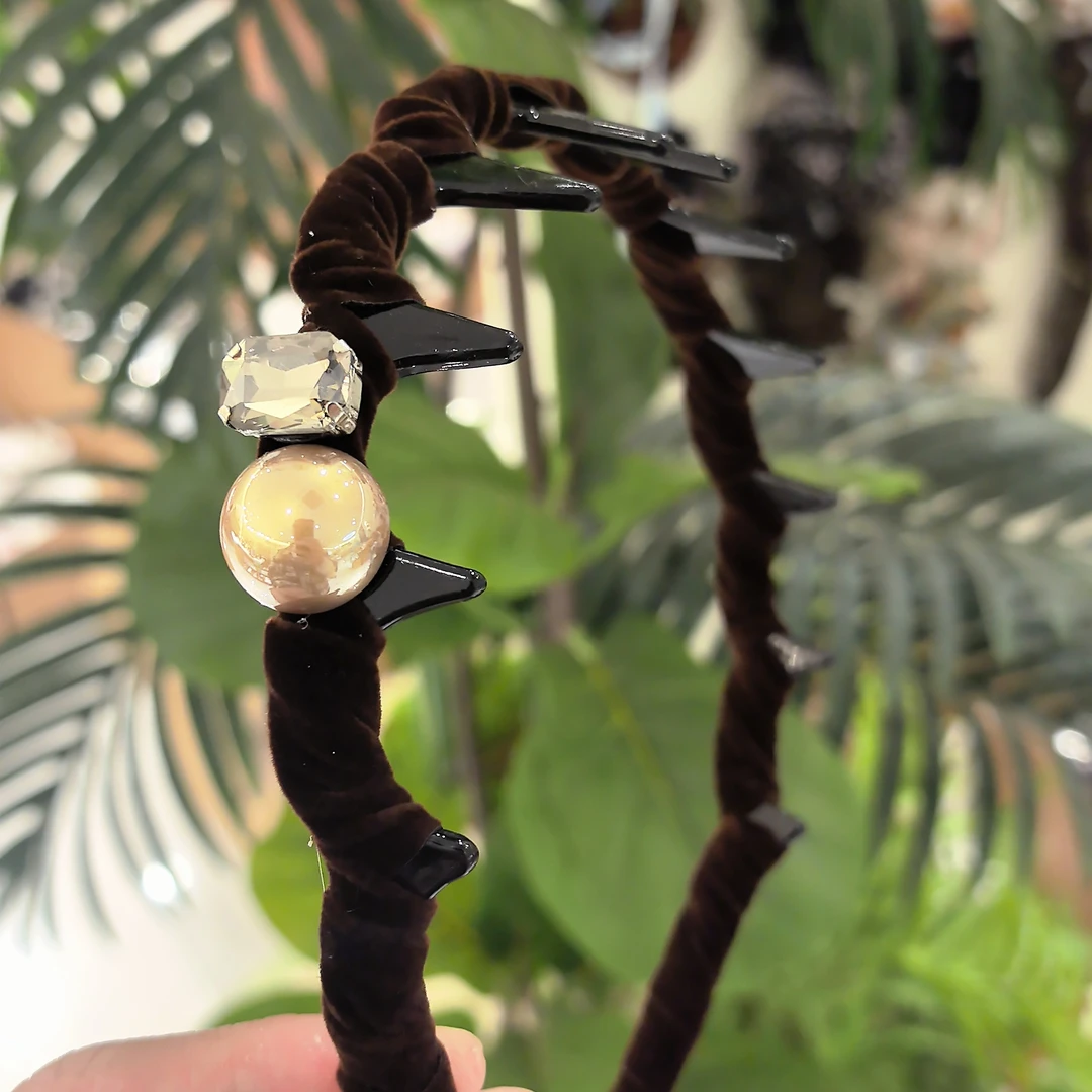 精品超润贝珠咖色丝绒缠绕倒齿发发箍WM-275