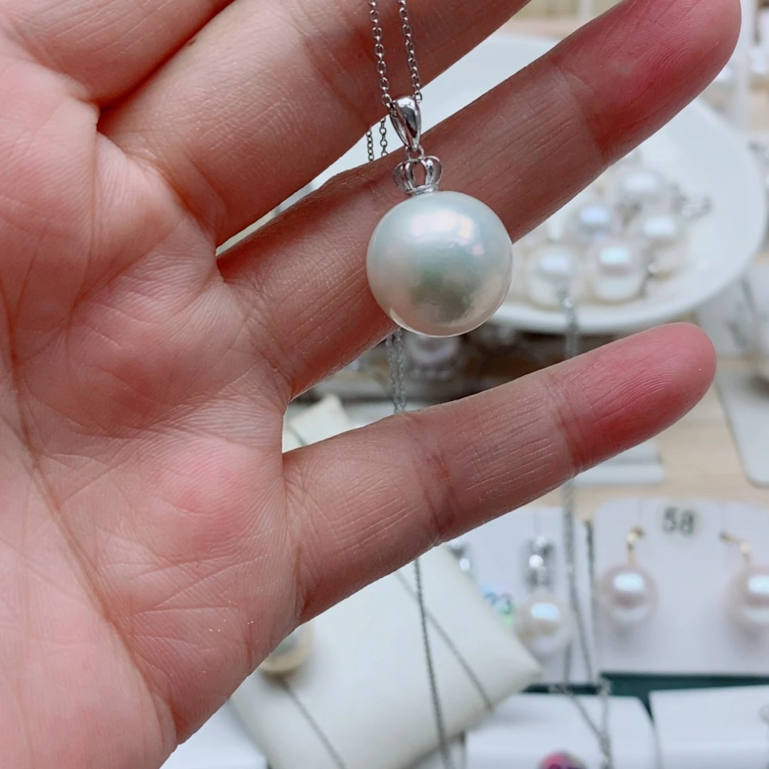 绕***柔淡水珍珠银S925镶嵌颈饰