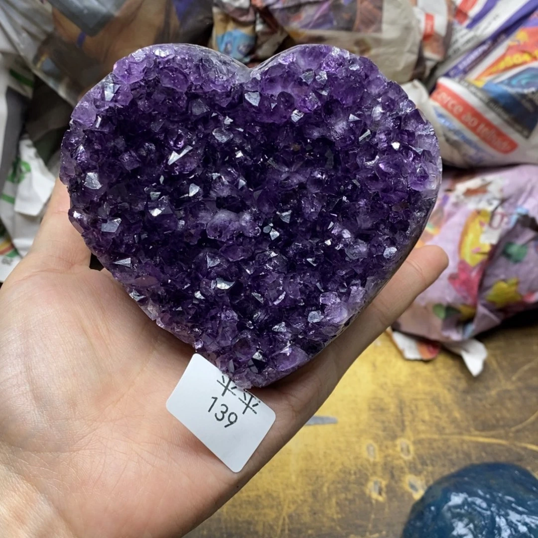 紫晶乌拉圭未镶嵌