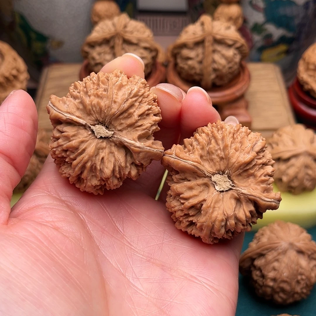 I***N把件文玩核桃137狮子头