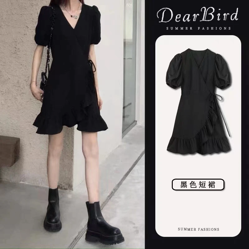 法式赫本风复古气质小个子辣妈时尚小众设计感显瘦夏季黑色连衣裙