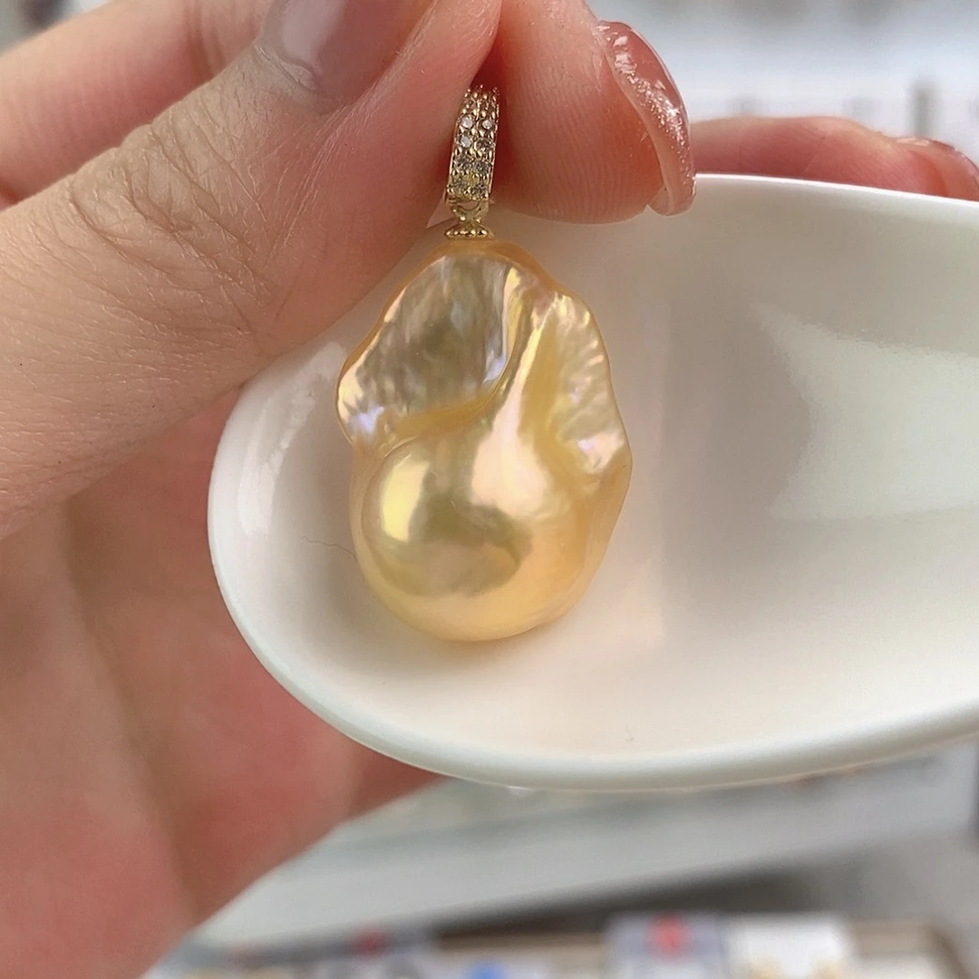 淡水珍珠颈饰合金