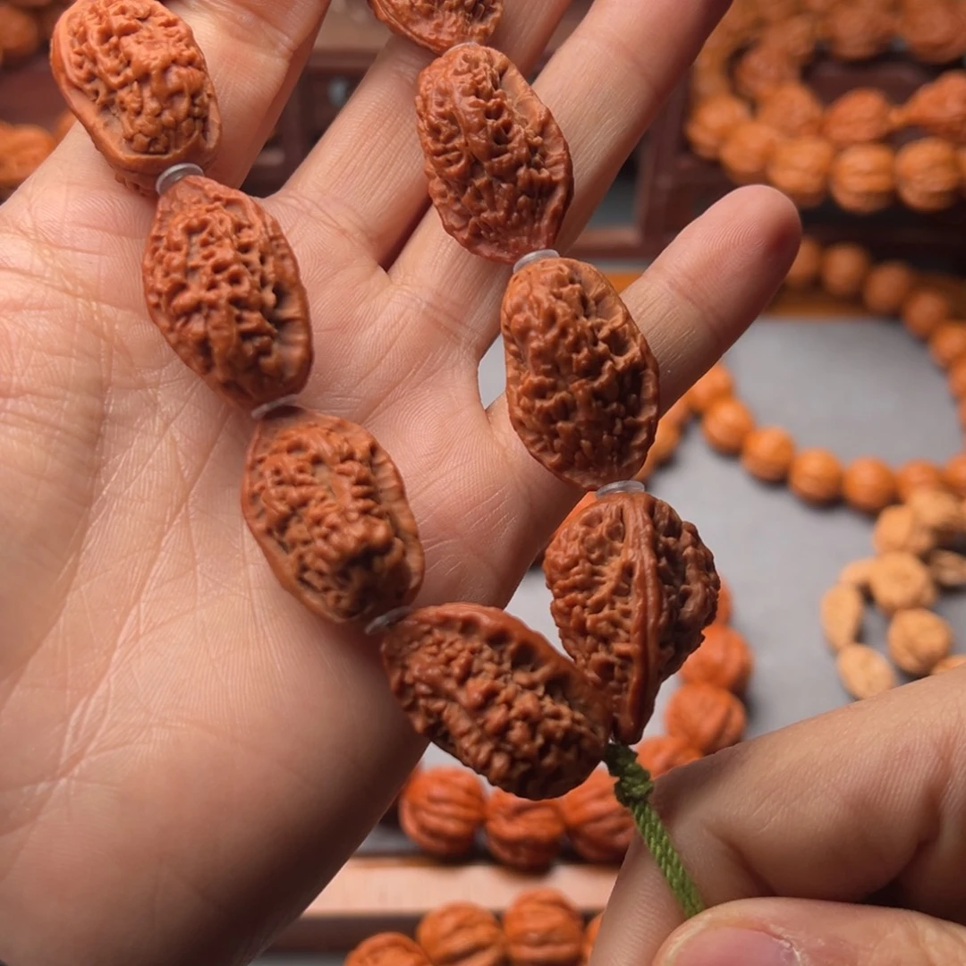 文玩核桃手串20绣花鞋