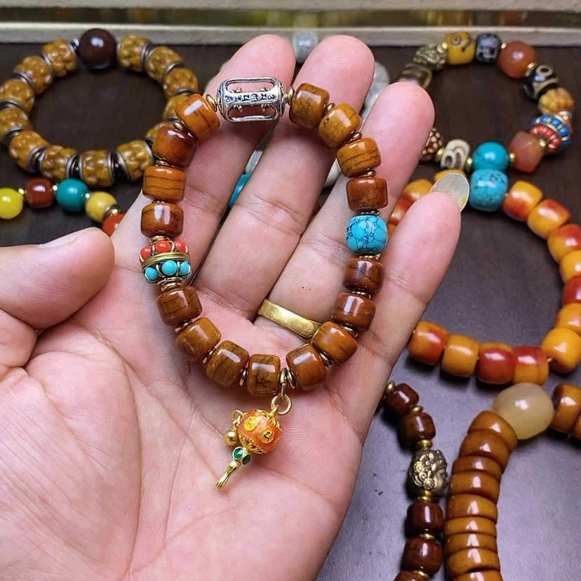 【闪购商品】玻璃颈饰@***方我们要好好学习