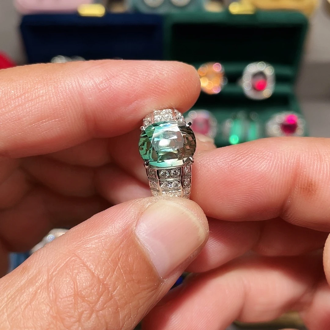 18K金镶嵌戒指碧玺6.69ct