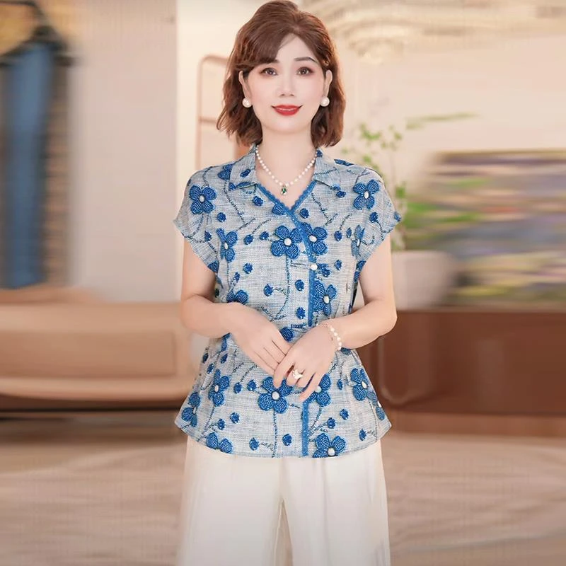 2025新中年妈妈夏季时尚上衣服洋气中老年女装上衣套装