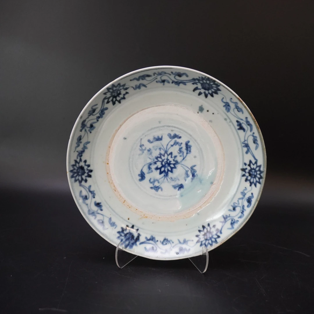 Lot.25100894明早期青花花卉纹盘 直径：约22.2cm