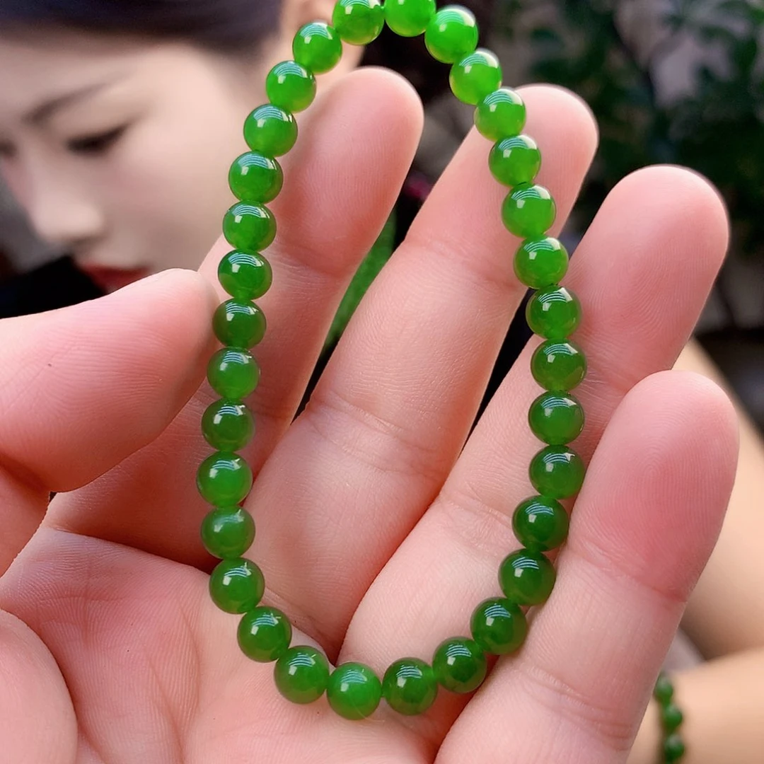 吊坠(不含链)未镶嵌和田玉（碧玉）辣绿
