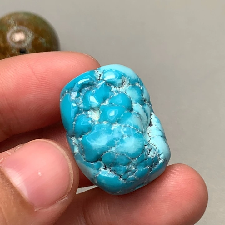 绿松石未镶嵌颈饰