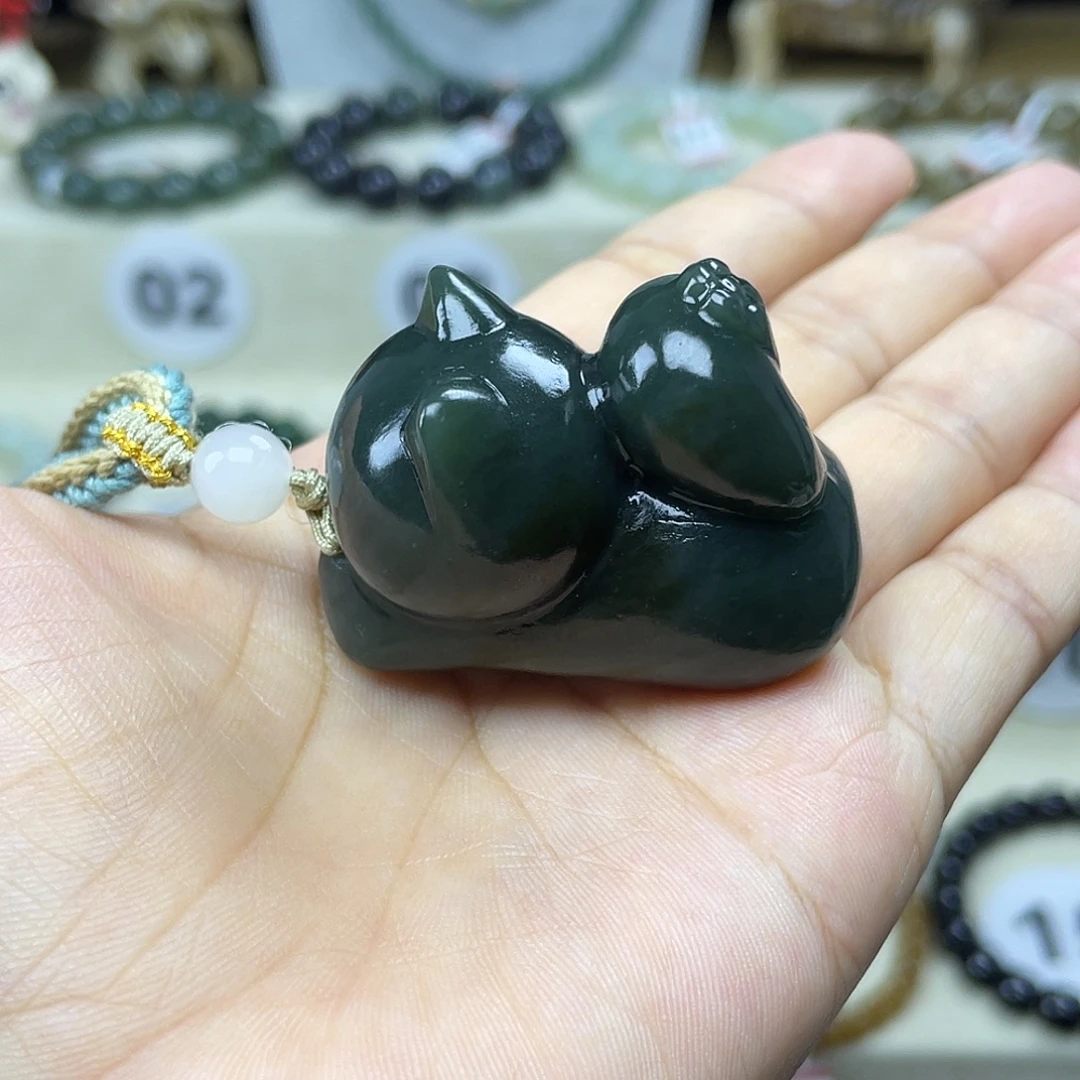 和田玉未镶嵌手绳趴趴猫手把件