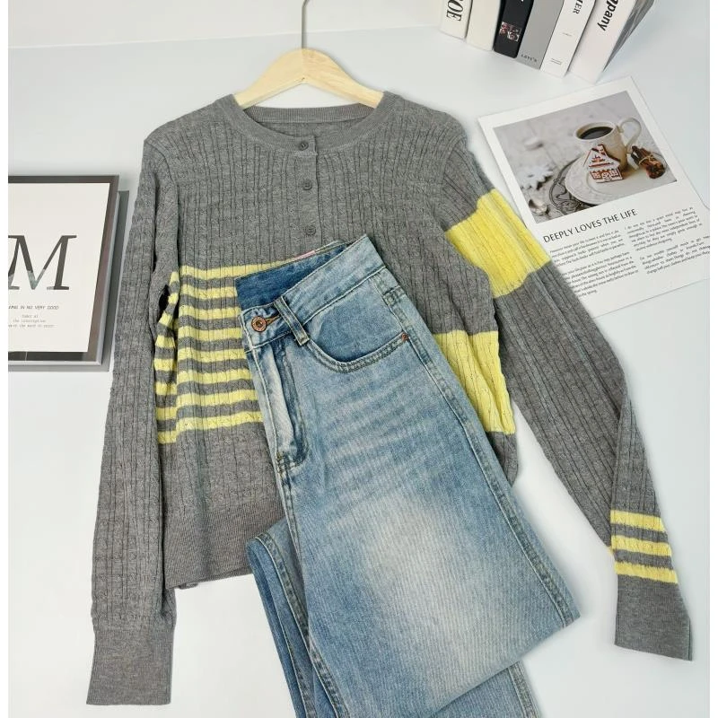 新新定制-圆领薄款开衫条纹撞色款针织衫38827