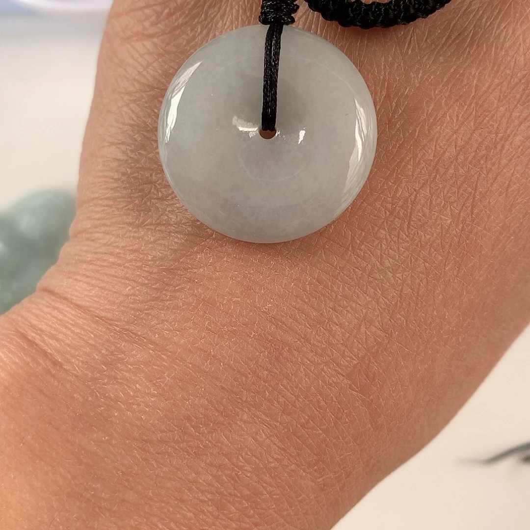 翡翠颈饰未镶嵌Z****m平安扣