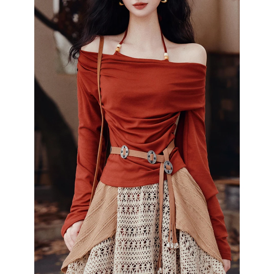 川西高级感新疆云南旅游穿搭女装红色上衣搭配格子半身裙早秋套装