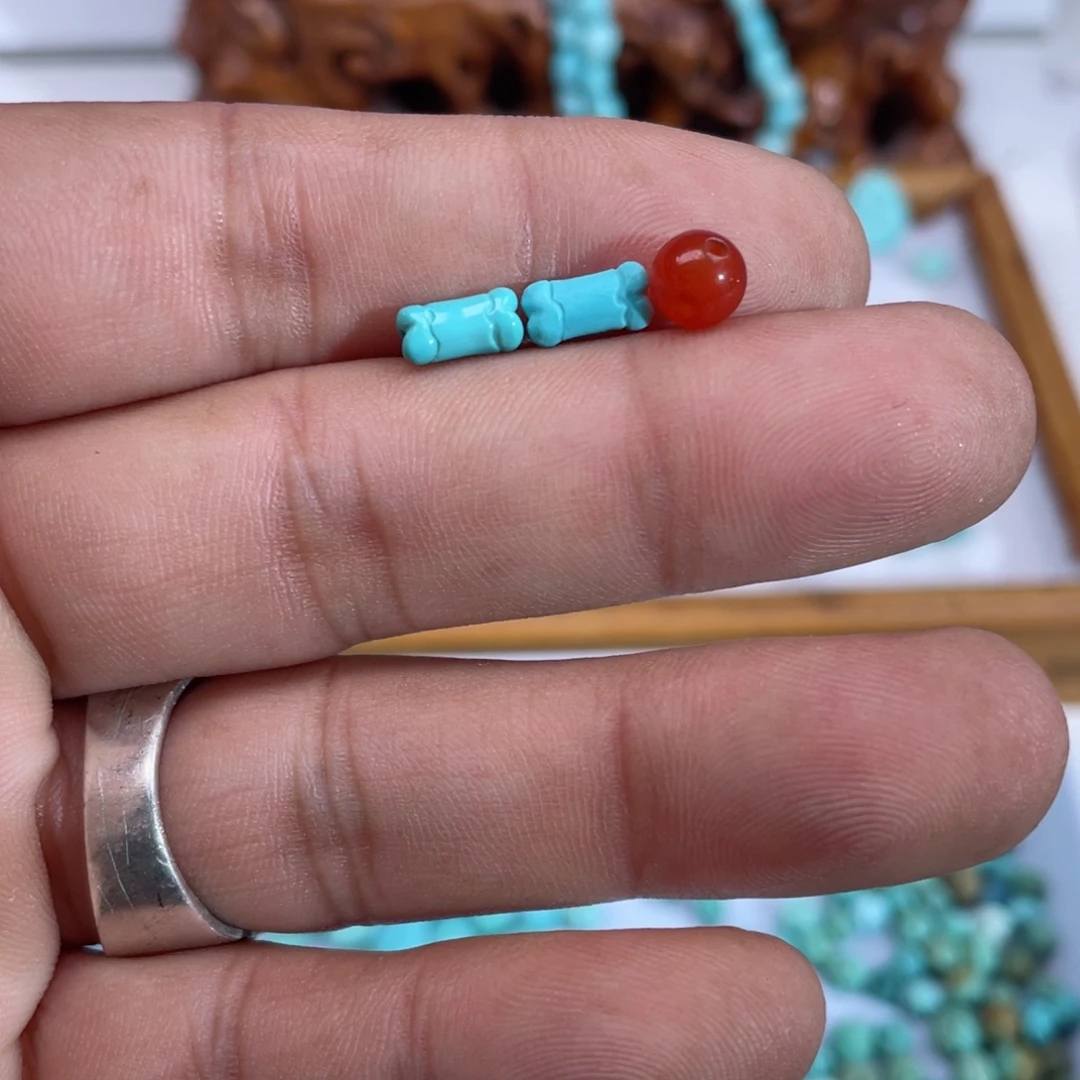 南红玛瑙未镶嵌颈饰070