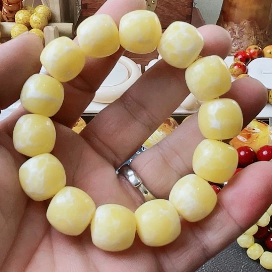 香香卡1.6桶珠手串