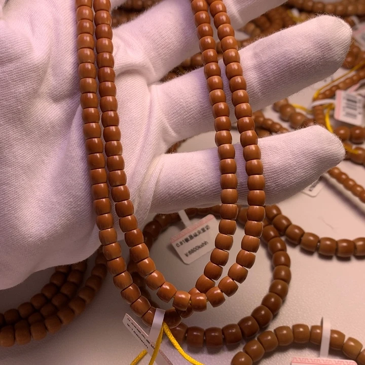 橄榄核吊坠核尖直切