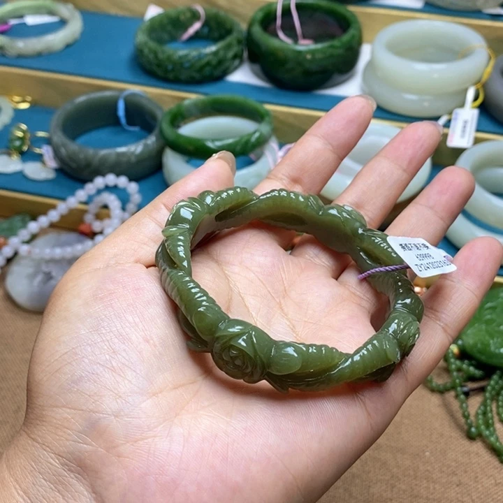 和田玉手镯5960圈口45未镶嵌