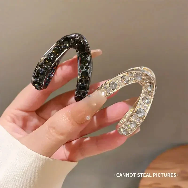 【到手两个】短发半扎发高马尾固定器抓夹V型新款发夹女后脑勺头饰