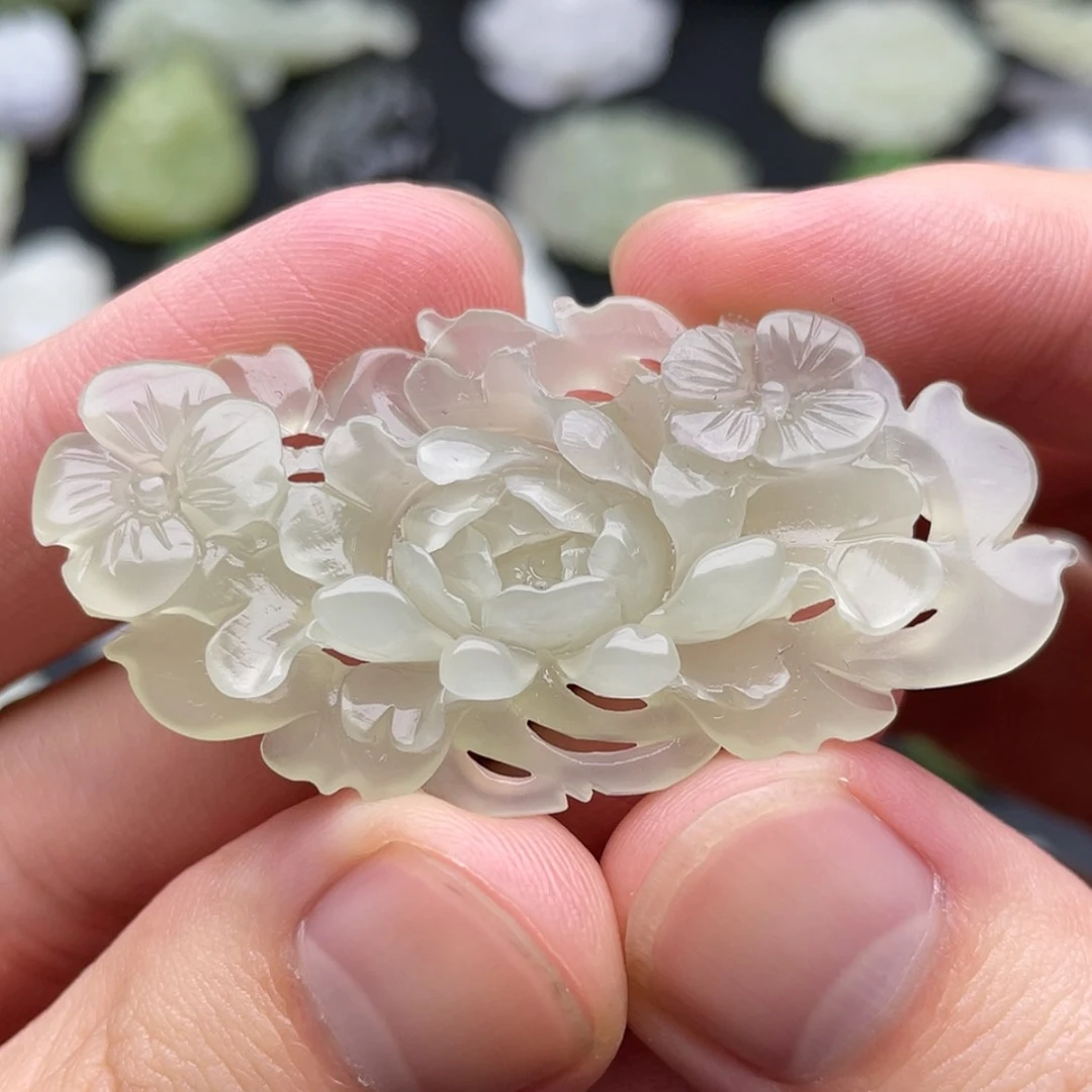 【闪购商品】颈饰未镶嵌和田玉