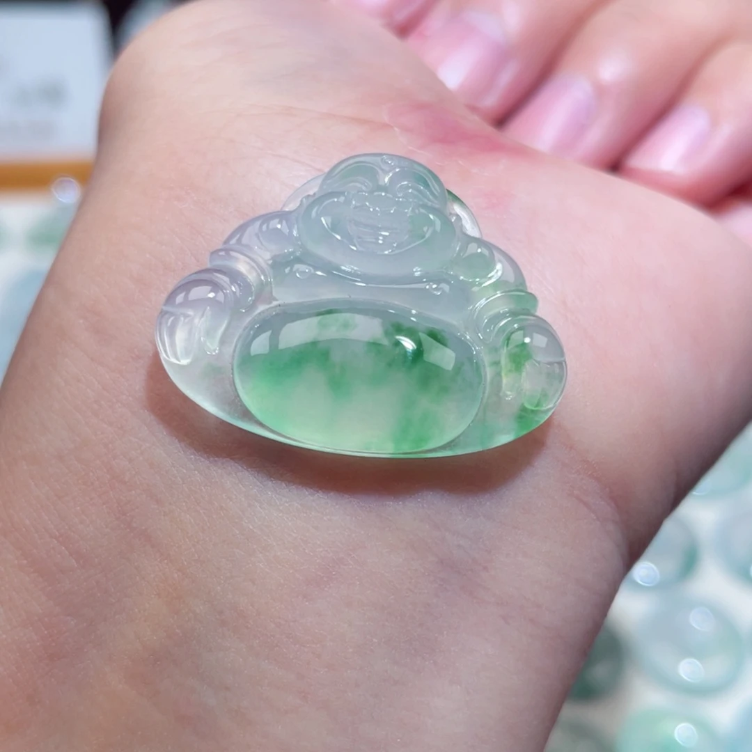 颈饰未镶嵌翡翠佛公