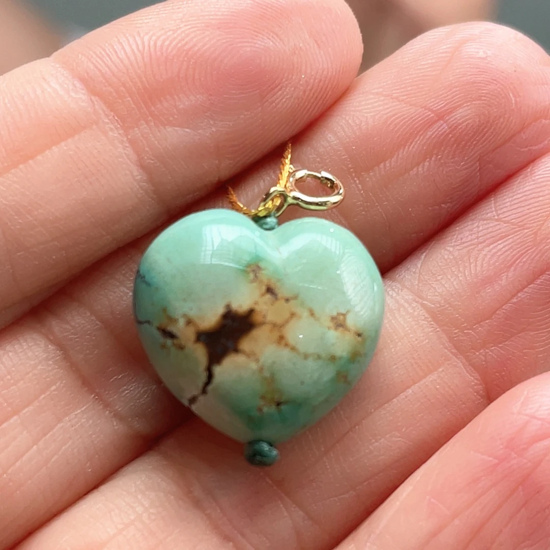 未镶嵌绿松石颈饰