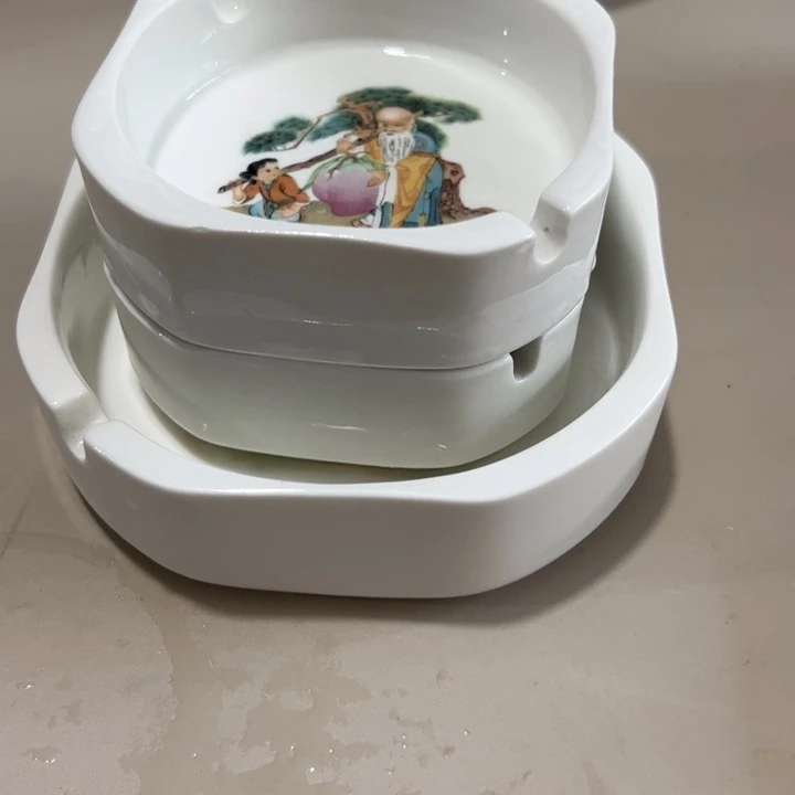小***武瓷片陶瓷制品烟灰缸1大两小