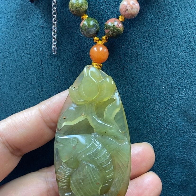【闪购商品】蛇纹石玉未镶嵌吊坠