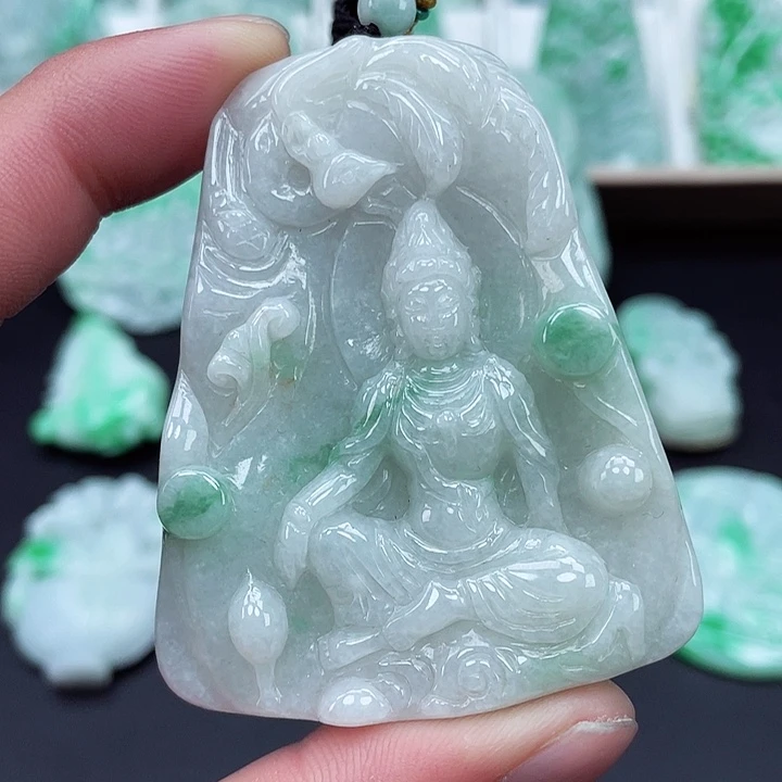 翡翠颈饰未镶嵌翡翠吊坠