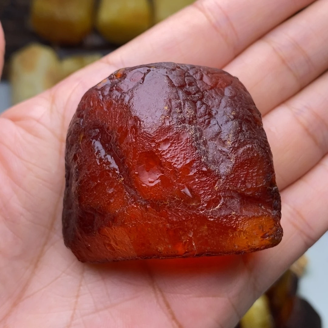 丙***丙定制琥珀天然蜜蜡乌料