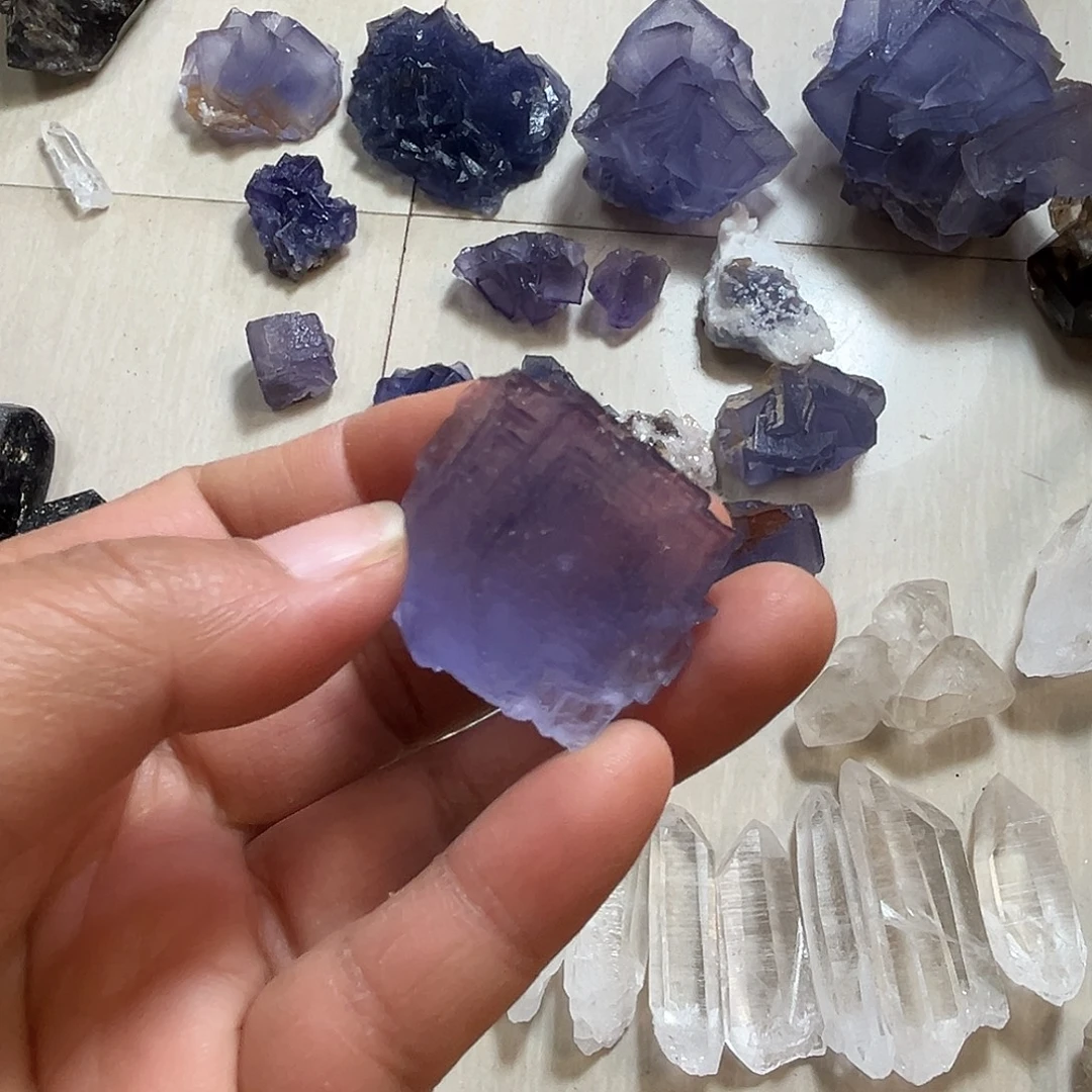 魏***新水晶珠宝半成品未镶嵌