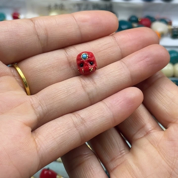 玻璃颈饰雪巴琉璃