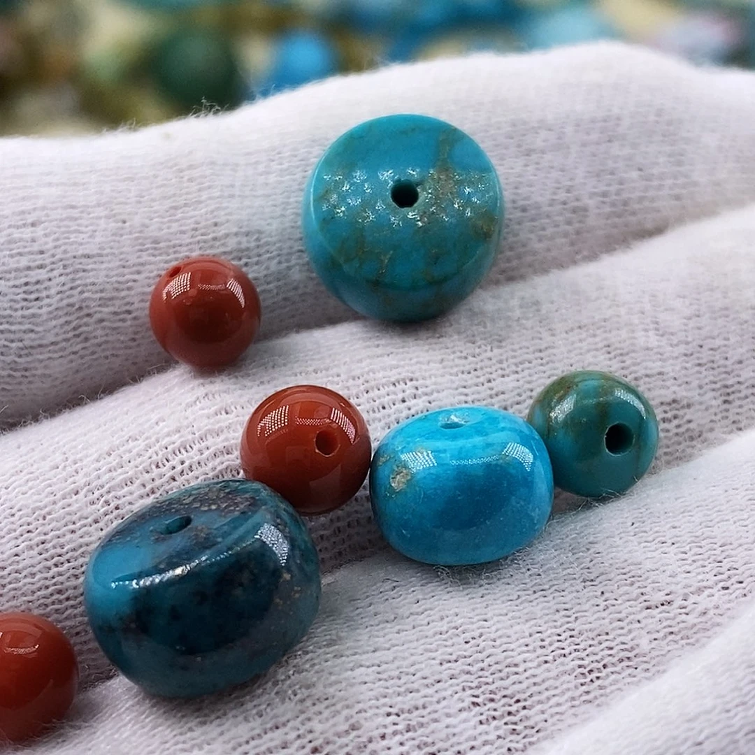 南红玛瑙未镶嵌珠宝奇石