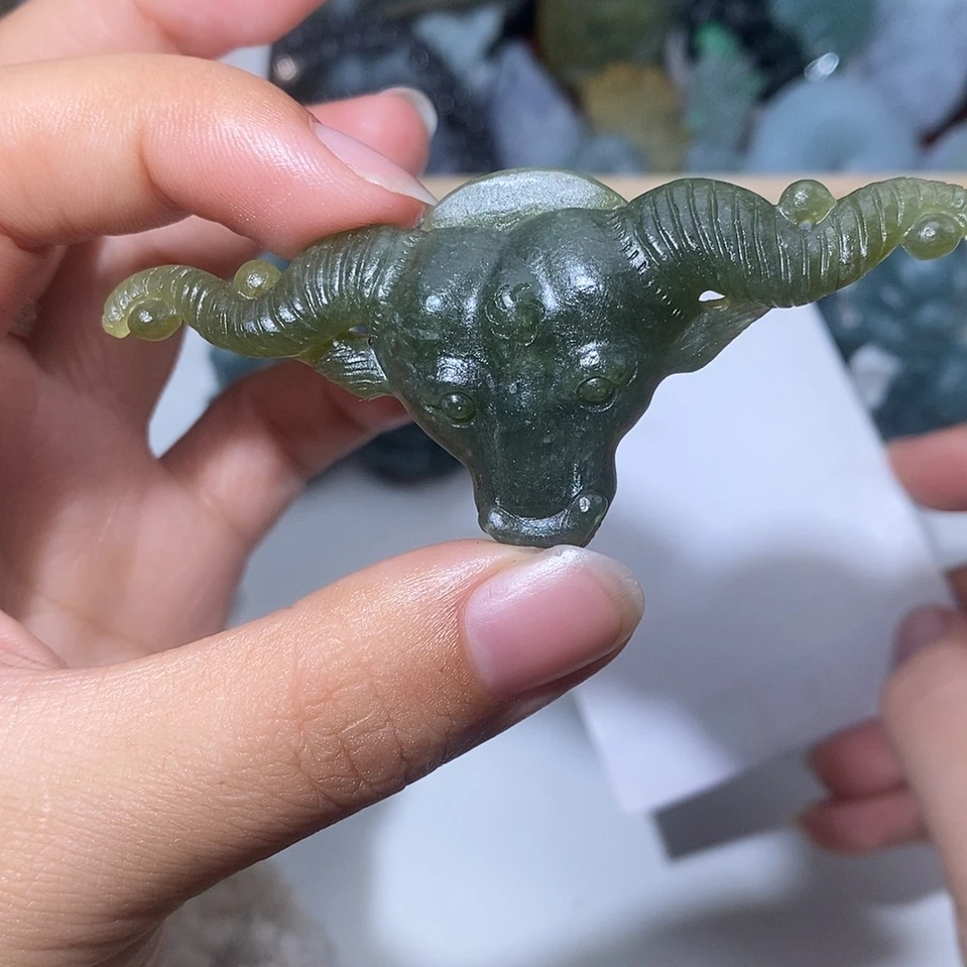 丽***莎定制翡翠未镶嵌翡翠