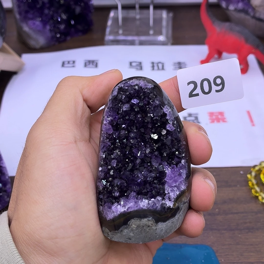 紫晶大型摆件（非配饰）未镶嵌