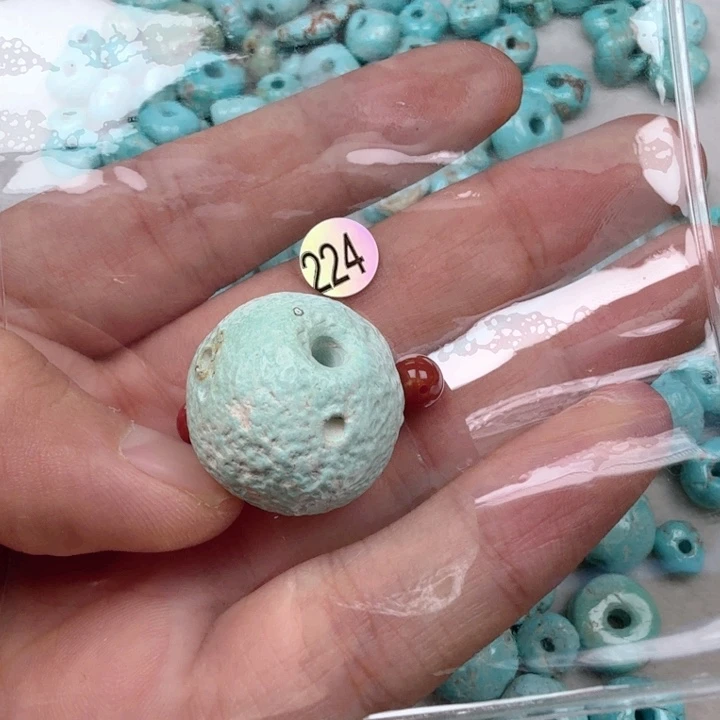 南红玛瑙未镶嵌珠宝奇石