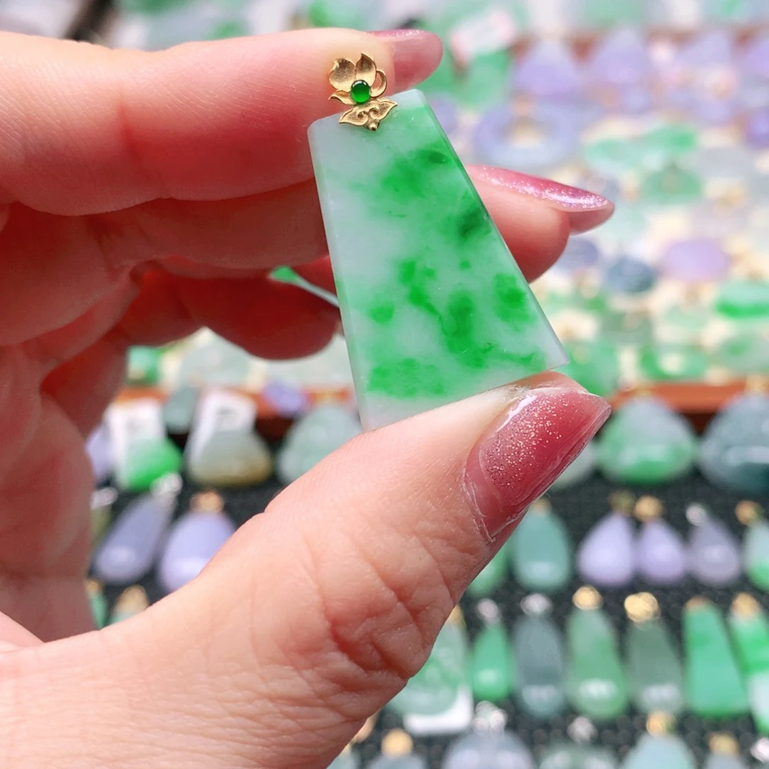 吊坠(不含链)18K金镶嵌翡翠