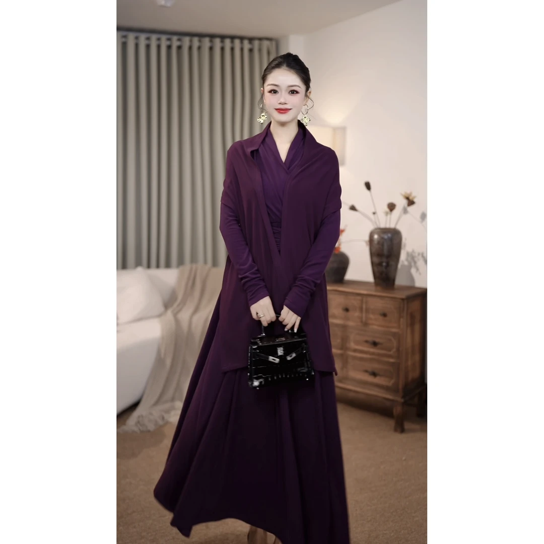 【百亿珍妮】 青城微澜 法式高级感V领高腰设计显瘦长裙-HZ1139