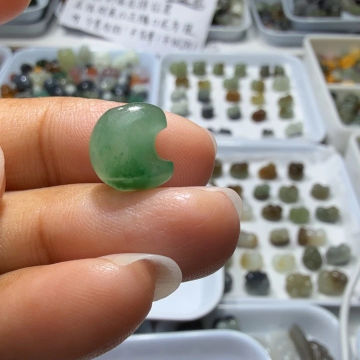 和田玉未镶嵌珠宝奇石