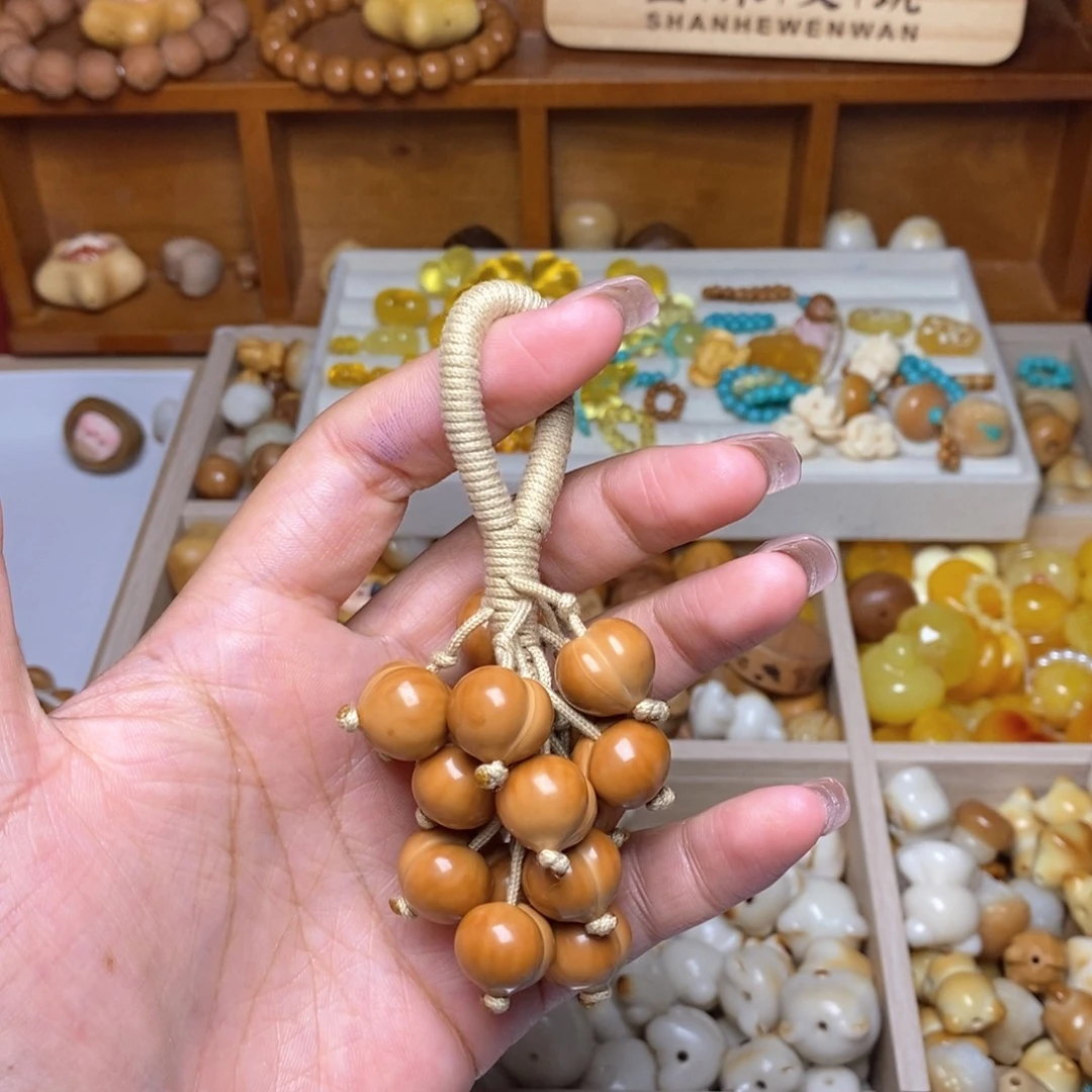 猴头核桃手串14➕葡萄串柯基