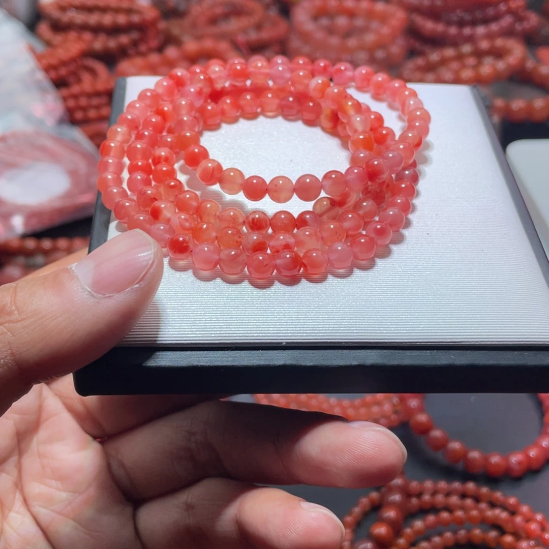 南红玛瑙手链未镶嵌