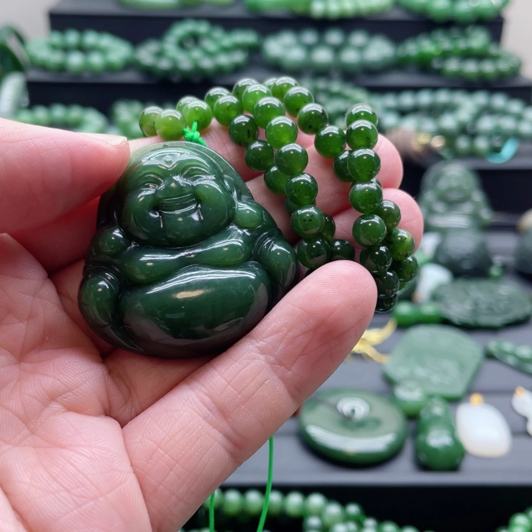 A***源和田玉（碧玉）未镶嵌颈饰